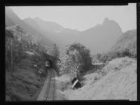 35. Romsdal, Venjetindene, Romsdalshorn - no-nb digifoto 20150219 00153 NB MIT FNR 16465.jpg