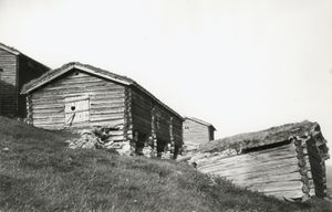 Rudi, Oppland - Riksantikvaren-T125 01 0030.jpg