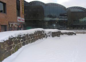 Ruin av Olavskirken (rundkirke) Tønsberg 2012.jpg