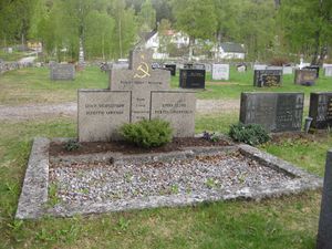 Russegrav Moland nye kyrkjegard 2011 1.jpg