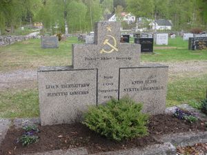 Russegrav Moland nye kyrkjegard 2011 2.jpg