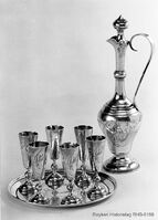 Russersølvet – kanne og beger (RHB-0188).jpg