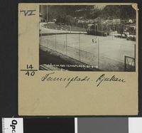 62. Såheim, 760, Tenisplads - no-nb digifoto 20160413 00111 bldsa EYDE 5 07A 060.jpg