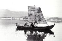 Søfjords-melfæring med rett atterlik. Denne færingen vart bygd på Hennset Foto: Kristian Kielland (193+-åra?).