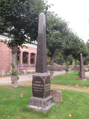 Sølfest Ørn gravminne Lillehammer.jpg