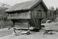 40. Sønstebø Nordre, Telemark - Riksantikvaren-T168 01 0234.jpg