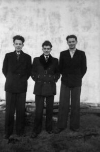 Ungdommar frå Rognsvågen bnr 1 og 7. Frå venstre Eilert Solheim, Arvid Solheim og Aksel Rognsvåg Husa.