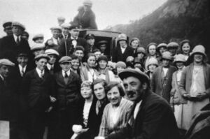 S062.168.3.CD 08 051.jpg