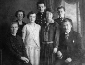 S215.168.18.CD 07 086.jpg