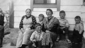 S417.170.2.CD 08 083.jpg