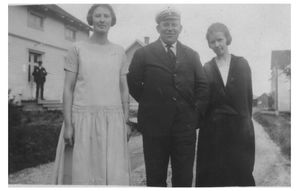 STEINKJER ARB.KOR I GÄDDÄDE. LEIF K M DAMER.JPG