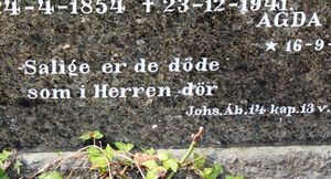 Salige er de døde gravskrift Vestre Aker kirkegård.jpg