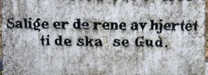 Salige er de rene av hjertet gravminne Oslo.jpg
