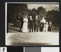 423. Sam Eyde, Ulla Eyde og ukjent gruppe - no-nb digifoto 20160429 00293 bldsa EYDE 5 17A 066.jpg