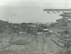 Sanna Sande Træna 1946-1969 heimhusan.png