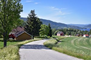 Sauherad, Stasjonsvegen-1.jpg