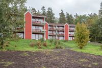 Utleieboliger for unge i etableringsfasen, oppført i Prinsdal i slutten av 1980-årene. Foto: Leif-Harald Ruud (2019).