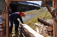 Her vert stokken spetta inn på benken for skjering til den dimensjon ein vil ha.