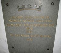 Sigurd Jorsalfars gravnisje. Foto: Stig Rune Pedersen (2005).