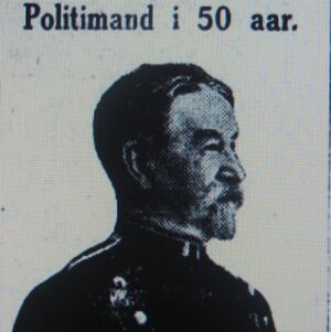 Sigvard Larsen faksimile Aftenposten 1923.JPG