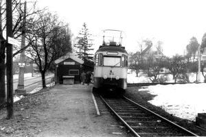 Simensbråten holdeplass.jpg