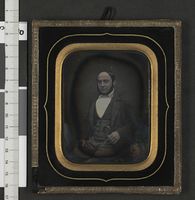 243. Sittende mann med stokk daguerreotypi - no-nb digifoto 20160715 00104 bldsa FAU095 a.jpg