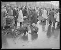 479. Sjømatmarked - no-nb digifoto 20151105 00142 NB MIT FNR 06574.jpg