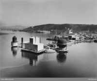 Oslo Gassverks anlegg på Sjursøya (1964), sammen med Geir Grung. Foto: Oslo Museum (1964–1970).