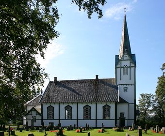 Skatval kirke.jpg