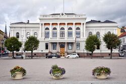 Skien: Skien rådhus (1894) Foto: Roy Olsen (2018).