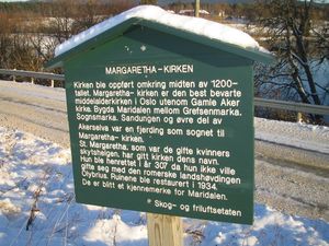 Skilt ruinene av Margaretha-kirken Maridalen.JPG
