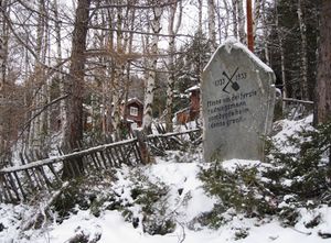 Skjaak des 2012 Braataamonument 1.jpg