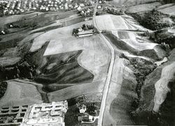 Skjetten med Nordbyveien, Solvangen til venstre. 1969.
