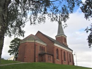 Skoger kirke Drammen 2012.jpg