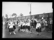 Skolebarnstevne. Foto: Narve Skarpmoen (1924).