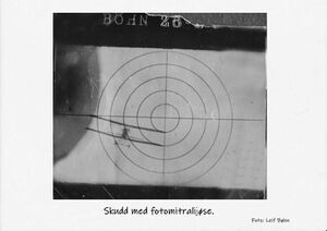 Skudd med fotomitraljøse 2.jpg