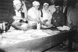 Smørproduksjon på Vebostad-buret.jpg