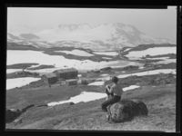 132. Sognefjell turisthytte - no-nb digifoto 20160715 00048 NB MIT FNR 17720.jpg