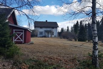 Solbakken under Gjøsegården Kongsvinger.jpg