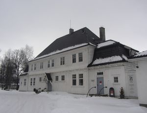 Sorenskrivergården i Hokksund.jpg