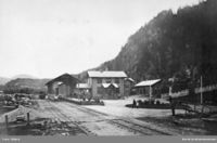 Støren stasjon fra 1864, nordside. Ukjent/Jernbanemuseet