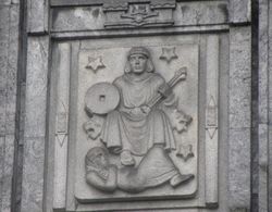 Joseph Grimelands framstilling av byvåpenet på Oslo rådhus. Foto: Stig Rune Pedersen (2012).