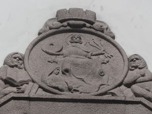 St. Hallvard på Schous plass Oslo 2012.jpg