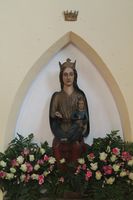 Statue av Jomfru Maria, kopi av Enebakkmadonnaen.