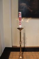 Påskelys i St. Olav domkirke i Oslo.