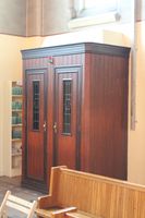 Skriftestol i St. Olav domkirke i Oslo.