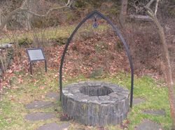 St. Olavs kilde ved kapellet. Foto: Stig Rune Pedersen (2012).