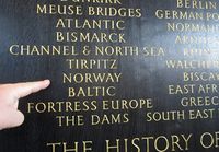 121. St Clement Danes kirke London minnetavle Norge.jpg