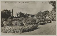 Foto: Skolen sett fra hagen (Nasjonalbiblioteket).