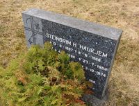 Spelemannen Steingrim Haukjem er gravlagt på Veggli kirkegård. Foto: Stig Rune Pedersen